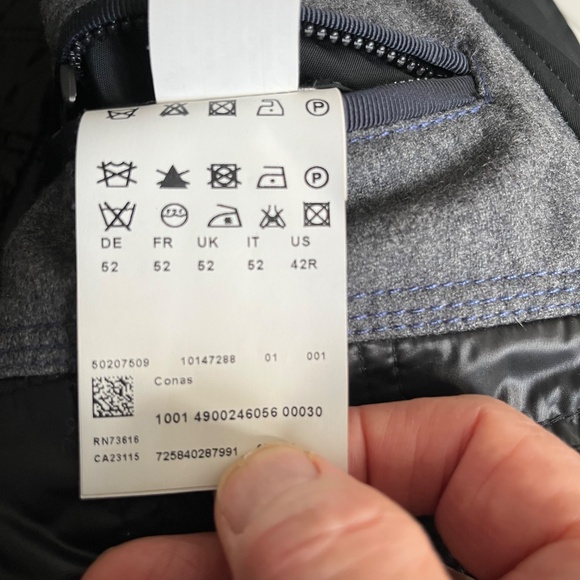 Hugo Boss lined Winter Dress Coat / Trench Coat - Black Polyester - Picture 6 of 6